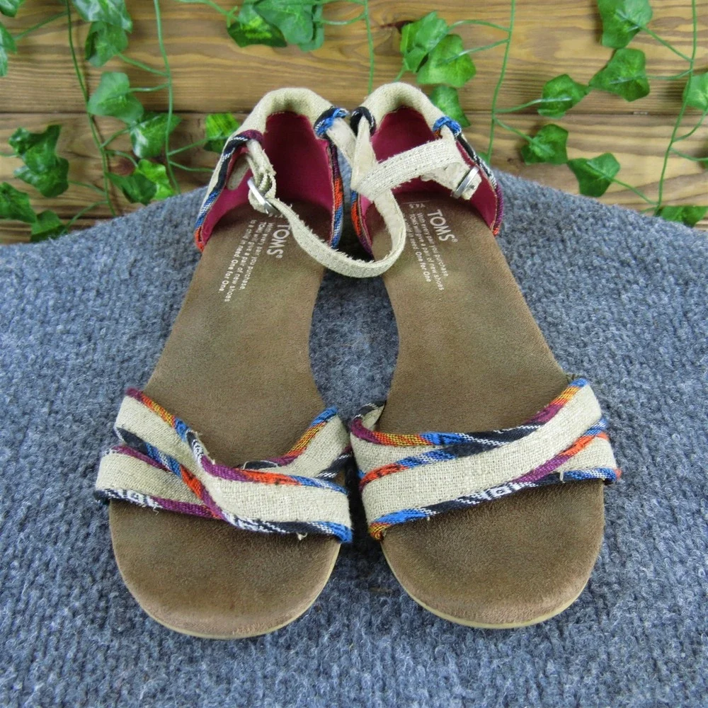 Toms welcome ankle